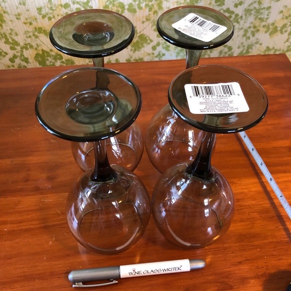 Black Glass Wine Glasses Set of 4 Grey Smoked Glass Free Gift Entertaining - Picture 5 of 8